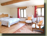 la maisonnette chambre hôte cevennes languedoc vue de la piscine